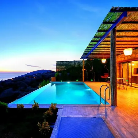 Honeymoon With Private Pool Vila