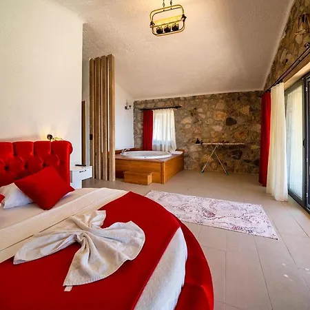 Honeymoon With Private Pool Vila